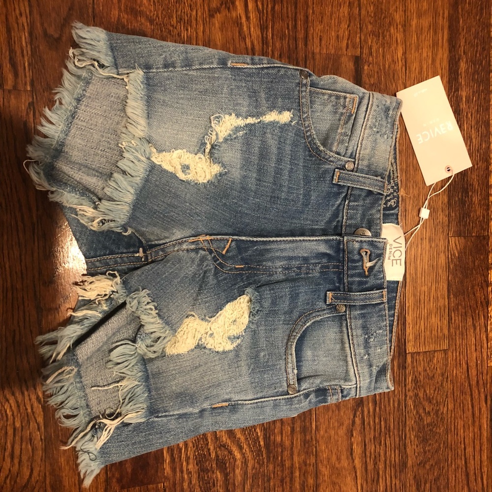 REVICE DENIM SHORTS